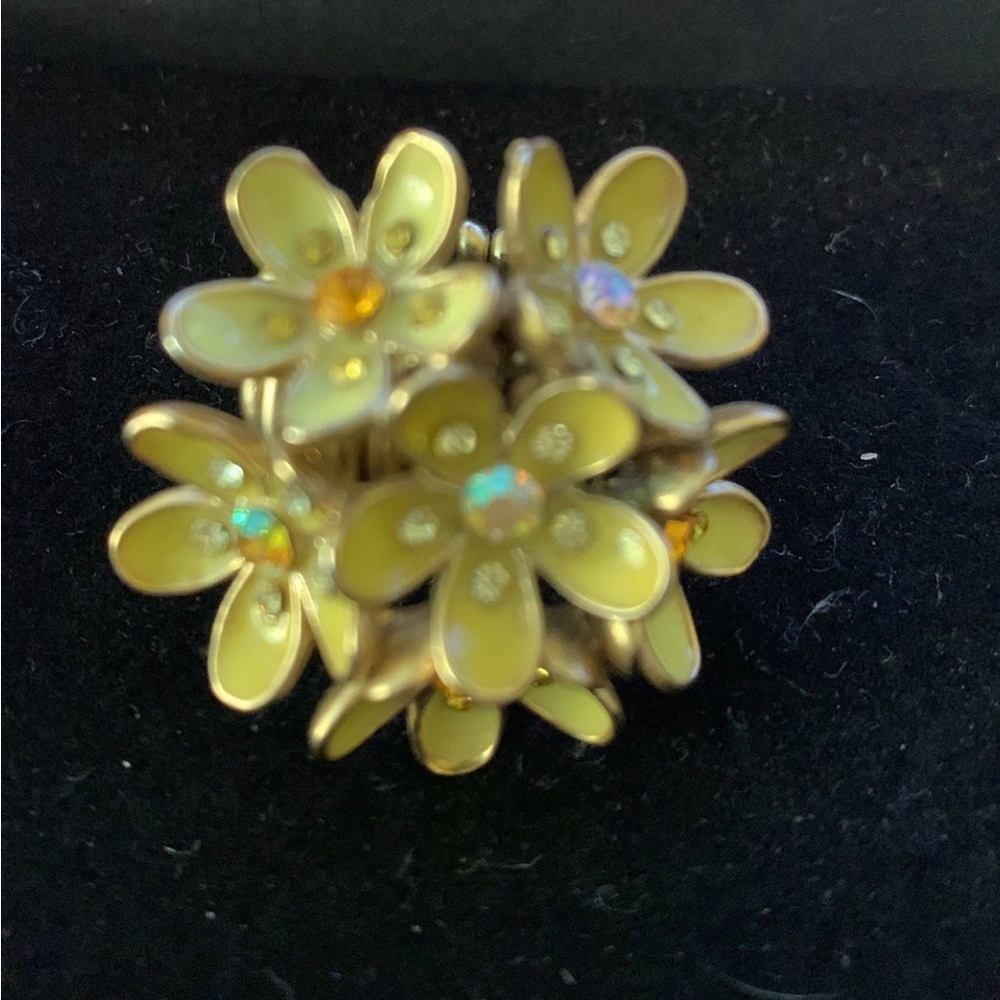 Flower Ring/ stretchy/ OS